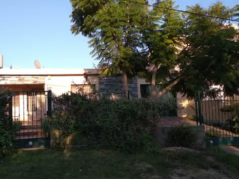 Venta Casa 2 Dorm Apto Credito Villa Allende