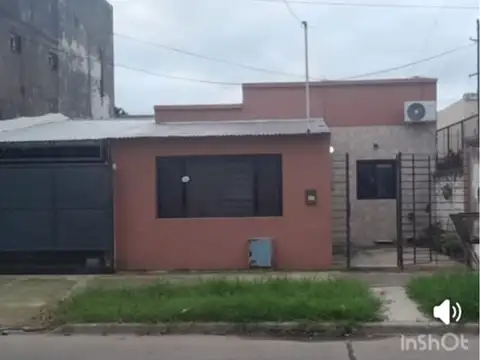Casa en venta en Zarate APTA HIPOTECARIO