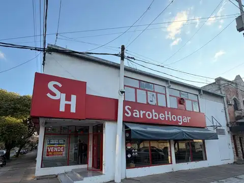 Av Alberdi 600