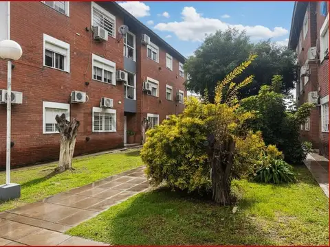 VENTA DEPARTAMENTO 4 AMBIENTES EL PALOMAR CON COHERA PLANTA BAJA