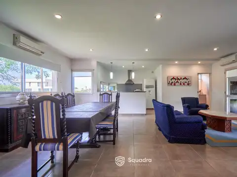 VENTA | PERMUTA -  Casa 3 dormitorios frente al lago - Puerto Roldán - APTO CRÉDITO.