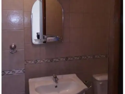 Depto Tipo Casa 2 ambientes con 1 baño