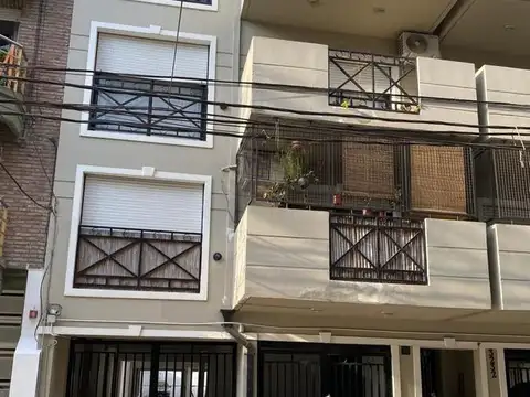 Constitución al 3200