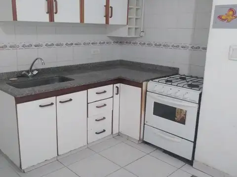 Depto Tipo Casa en Alquiler de 2 ambientes
