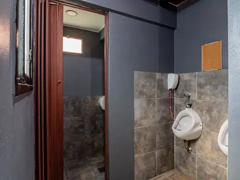 Local en Venta en Tolosa, USD 160.000