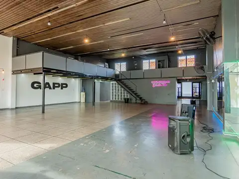 Local en Venta 58 años