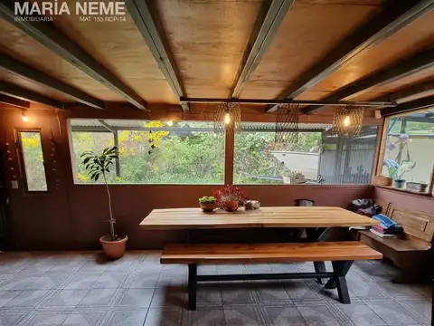 Casa con Pileta Climatizada sobre Avda Bustillo al 18200