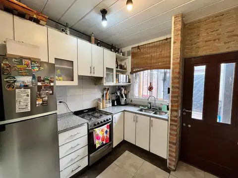 Casa 3 ambientes con 2 baños