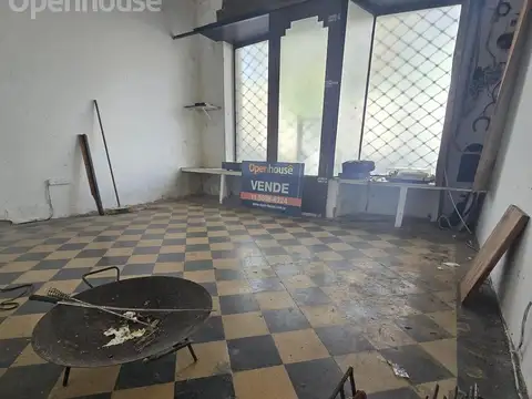 Casa 6 ambientes con 1 baño