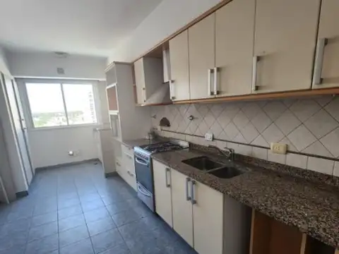 Departamento 4 ambientes con 2 baños