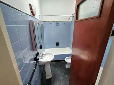 Casa en Alquiler en Haedo, $ 650.000