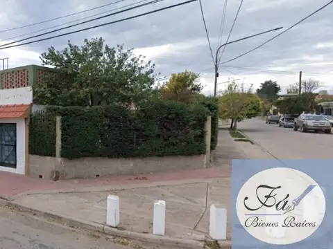 Local comercial en esquina, con vidriera que trabaja por vos