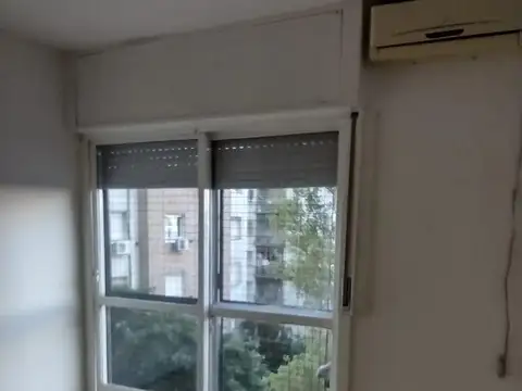 Departamento de 2 Ambientes al Contrafrente en San Cristóbal