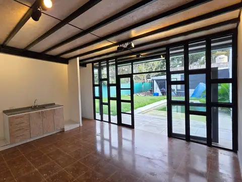 Casa en alquiler en Don Torcuato