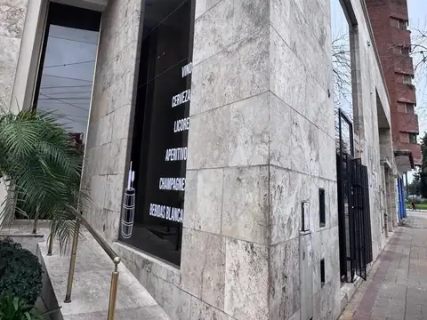 Local en Alquiler en Plaza Paso, USD 1.200