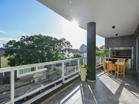 3 Ambientes en Venta en Villa Lugano | Cochera, Parrilla, Balcón Aterrazado y Dormitorio en Suite