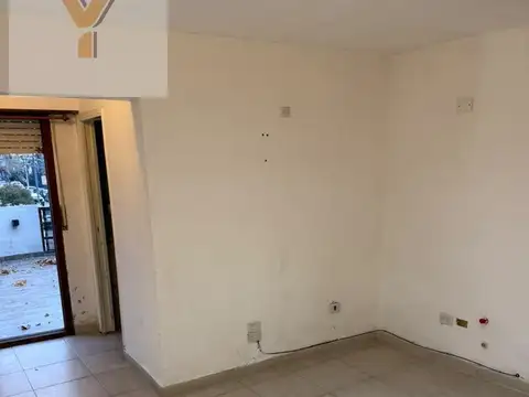 Depto Tipo Casa 5 ambientes con 1 baño