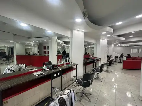 Local en Venta en Avellaneda, USD 620.000