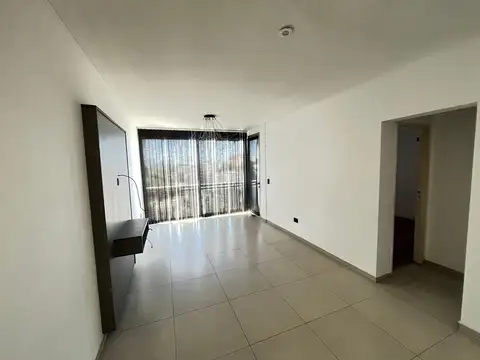 44 e/ 23 y 24 Piso 4 Dpto A n 1432