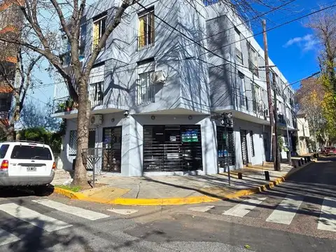DEPARTAMENTO DE 3 AMBIENTES CON BALCON A METROS DE AVENIDA MAIPU EN VENTA. OLIVOS