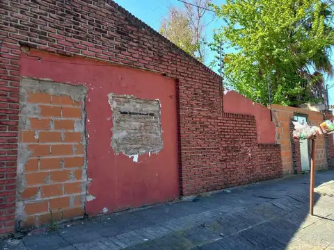 Terreno en Venta en Castelar Sur, USD 74.999