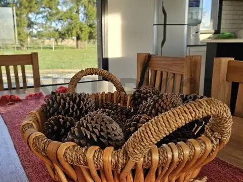 Casa 4 ambientes con 2 baños