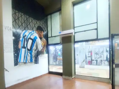 Local comercial 45 mtrs, ubicado dentro de la galería Corrientes al 4770