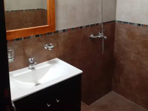 DUPLEX AL FTE 3 AMB NUEVO! BANFIELD