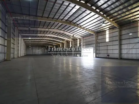 Galpón nave industrial en alquiler en Parque Del Oeste