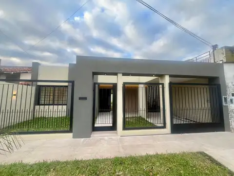 Casa minimalista totalmente reciclada a nuevo