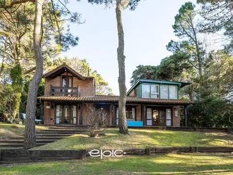 Casa en venta en Cariló