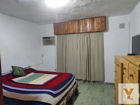 Casa en venta - 3 Dormitorios 1 Baño - 190Mts2 - Rosario
