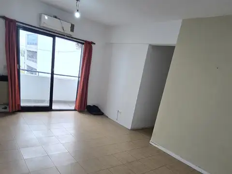 Excelente 3 ambientes Vila Luro- Torres Blancas. Edif Rafaela.