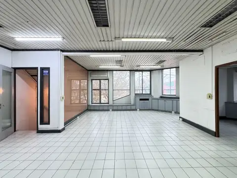 VENTA/ SALON COMERCIAL / OFICINAS