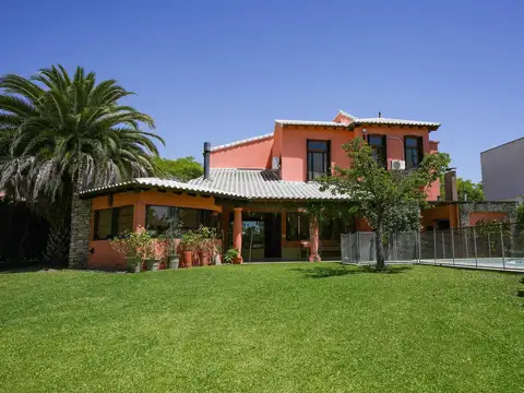 Casa en Alquiler de 5 dormitorios