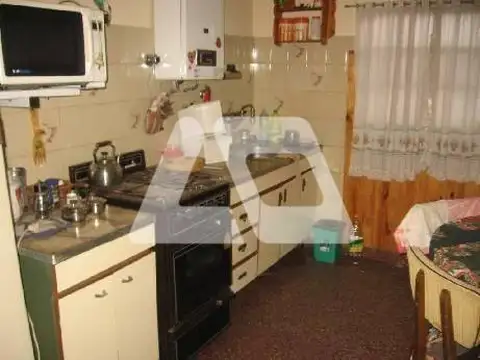 Casa en Venta en Lanús, USD 95.000