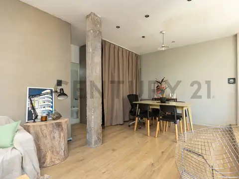 PH 2 AMBIENTES MUY LUMINOSO, CON JARDÍN Y PARRILLA – EXCELENTE UBICACIÓN EN VILLA MAIPÚ. Permuta