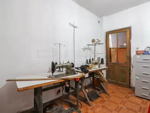 Casa 5 ambientes con 2 baños