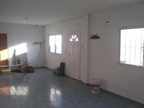 Depto Tipo Casa en Venta al Oeste