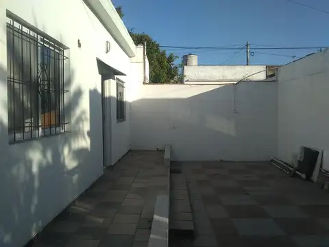 Depto Tipo Casa 2 ambientes con 1 baño