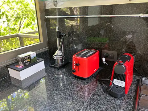 Departamento en Alquiler con 1 cocheras