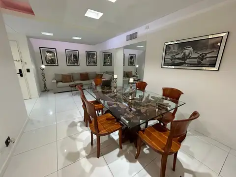 Departamento 4 Ambientes con cochera - Alquiler amoblado Puerto Madero