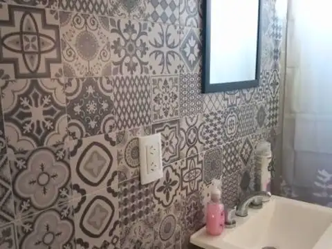 Casa Reciclada con Escritura y Planos – Apta Crédito | Oportunidad Permuta o Venta