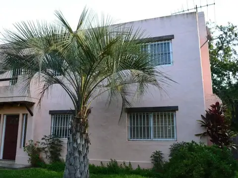 Casa En Barrio Incahuasi Los Robles