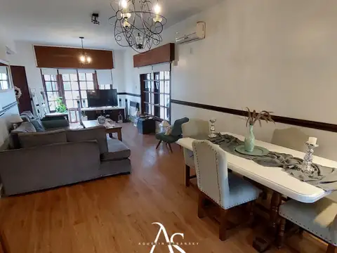 Casa 7 ambientes con 1 baño