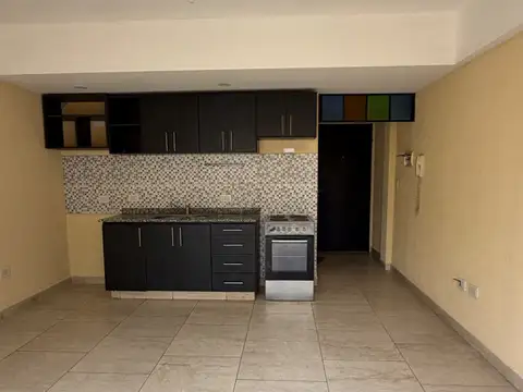 Departamento en alquiler c/ cochera en Bella Vista