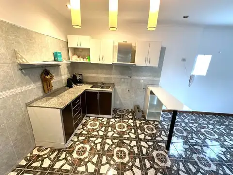 Depto Tipo Casa en Venta con 1 cocheras
