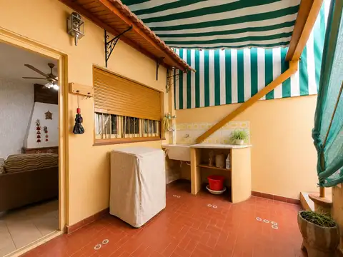 Alquiler PH 2 Ambientes Patio y Terraza