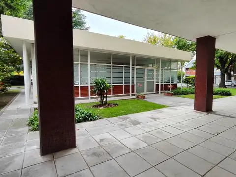 Departamento venta 4 amb. con cochera  en Versalles