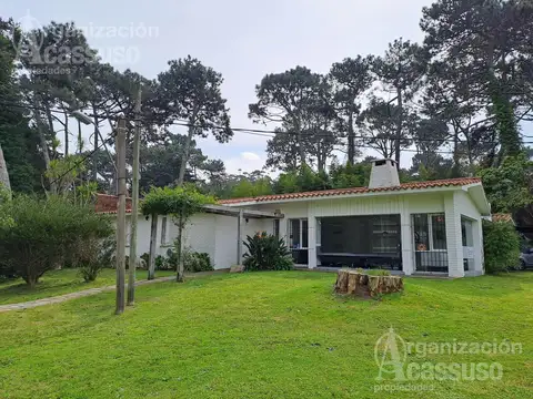 Av. Pedragosa Sierra esq Madrid